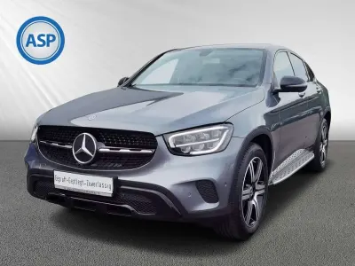 Używany Mercedes GLC300 Night 245 KM (180 kW) 2020 Szary SUV