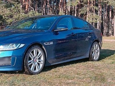 Gebraucht Jaguar XE R 180 PS (132 kW) 2015 Blau Limousine
