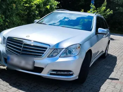 Gebraucht Mercedes E200 136 PS (100 kW) 2012 Grau Kombi