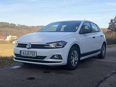 Gebraucht VW Polo Trendline 75 PS (55 kW) 2018 Weiß Kleinwagen