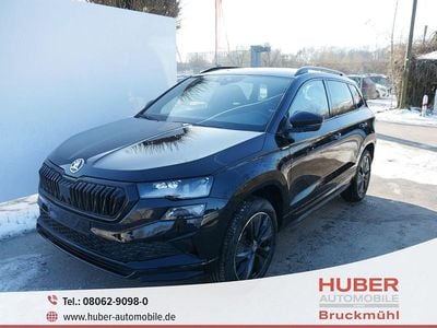 Neu Skoda Karoq SportLine 190 PS (139 kW) 2026 Blackmagic perleffekt SUV