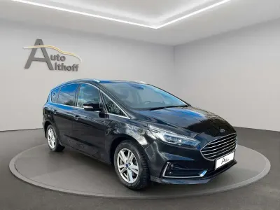 Gebraucht Ford S-MAX Titanium 190 PS (139 kW) 2022 Schwarz Van / Kleinbus