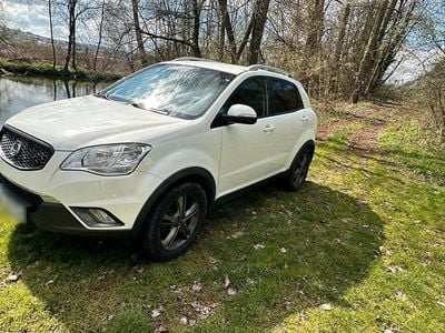 Gebraucht Ssangyong (KGM) Korando 175 PS (128 kW) 2013 Weiß SUV