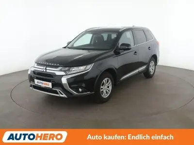 Begagnad Mitsubishi Outlander Diamant Edition 150 HK (110 kW) 2019 Svart SUV