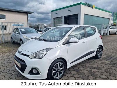 Gebraucht Hyundai i10 YES! Silver 87 PS (63 kW) 2015 Weiß Kleinwagen