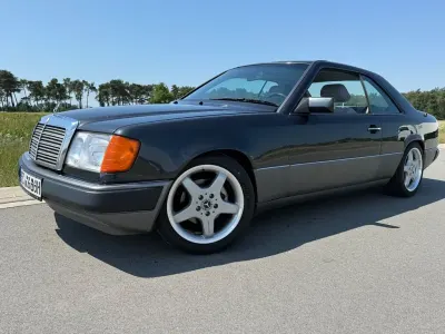 Gebraucht Mercedes 300 179 PS (131 kW) 1987 Grau Coupé