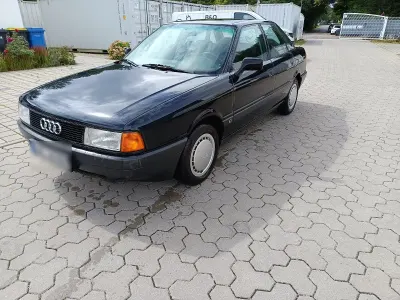 Gebraucht Audi 80 70 PS (51 kW) 1991 Schwarz Limousine
