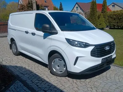Gebraucht Ford 300 Trend 136 PS (100 kW) 2024 Frozen white Van / Kleinbus