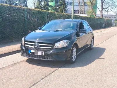 Gebraucht Mercedes A200 136 PS (100 kW) 2014 Schwarz Kleinwagen