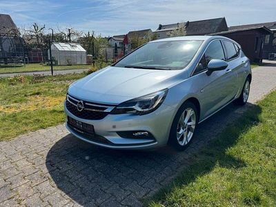 Usata Opel Astra Dynamic 200 CV (147 kW) 2017 Argento Berlina