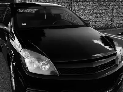 Używany Opel Astra GTC 140 KM (102 kW) 2009 Czarny Hatchback