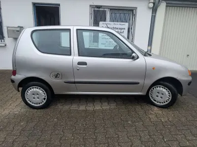Gebraucht Fiat Seicento 54 PS (39 kW) 1999 Silber Kleinwagen