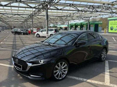 Usata Mazda 3 Selection 179 CV (131 kW) 2019 Nero Berlina