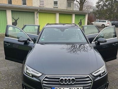 Gebraucht Audi A4 Ambiente 190 PS (139 kW) 2019 Grau Kombi