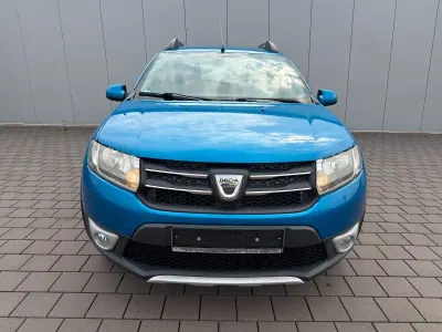 Gebraucht Dacia Sandero Prestige 90 PS (66 kW) 2015 Blau SUV