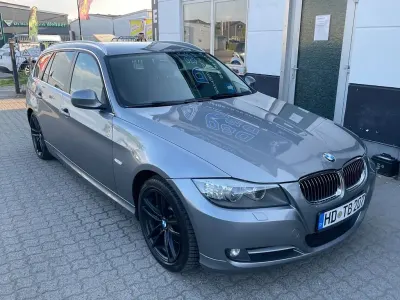 Używany BMW 330 Sport Line 245 KM (180 kW) 2011 Szary Kombi