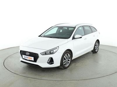 Weiß Gebraucht 2017 Hyundai i30 Kombi | 12.460 € (Fairer Preis)