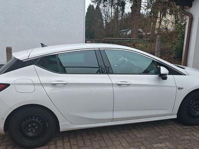 Weiß Gebraucht 2019 Opel Astra Dynamic Limousine | 13.499 € (Guter Preis)