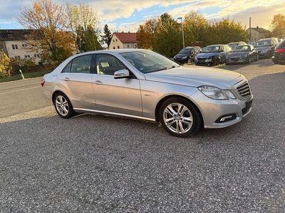 Gebraucht Mercedes E200 Elegance 136 PS (100 kW) 2010 Silber Limousine