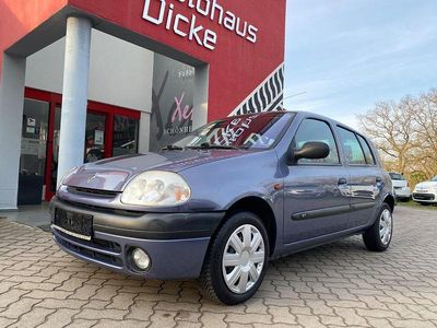 Gebraucht Renault Clio II 75 PS (55 kW) 2000 Grau Limousine