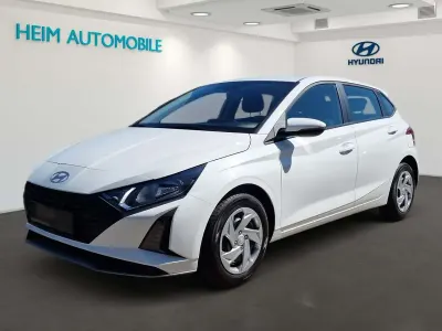 Gebraucht Hyundai i20 Select 79 PS (58 kW) 2025 Atlas white Kleinwagen