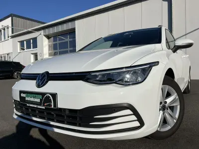 Gebraucht VW Golf VIII S 116 PS (85 kW) 2023 Pure white Kombi