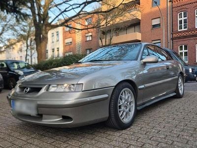 Gebraucht Opel Calibra Edition 136 PS (100 kW) 1997 Silber Coupé