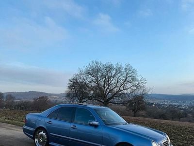 Blau Gebraucht 1999 Mercedes E55 AMG AMG Limousine | 22.500 €