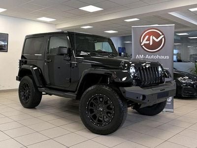 Second-hand Jeep Wrangler Sahara 200 CP (147 kW) 2015 Negru SUV