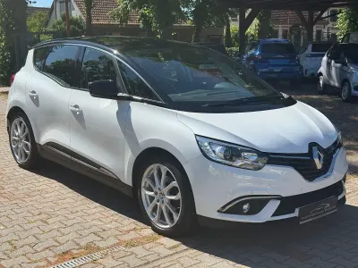 Gebraucht Renault Scenic E-Tech 163 PS (119 kW) 2018 Weiß Van / Kleinbus