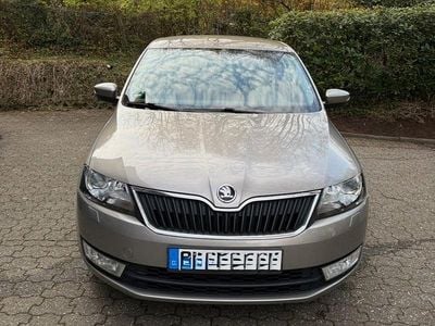 Usata Skoda Rapid Ambition 125 CV (91 kW) 2016 Beige Utilitaria