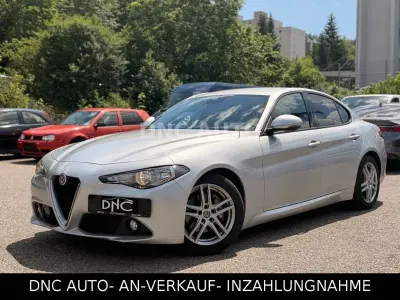 Gebraucht Alfa Romeo Giulia 150 PS (110 kW) 2017 Grau Limousine