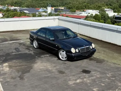 Gebraucht Mercedes E50 AMG AMG 350 PS (257 kW) 1997 Blau Limousine