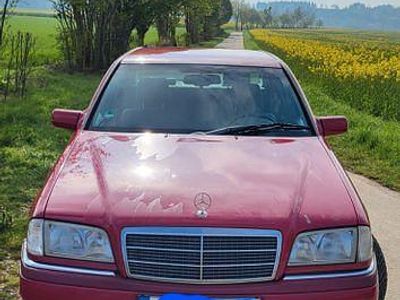 Second-hand Mercedes C200 Elegance 136 CP (100 kW) 1997 Roșu Berlinǎ
