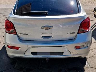 Second-hand Chevrolet Cruze 140 CP (102 kW) 2013 Argintiu Berlinǎ