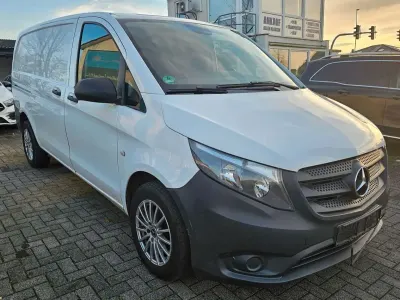 Gebraucht Mercedes Vito 114 PS (83 kW) 2016 Weiß Van