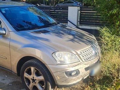 Usata Mercedes ML500 306 CV (225 kW) 2005 Argento SUV