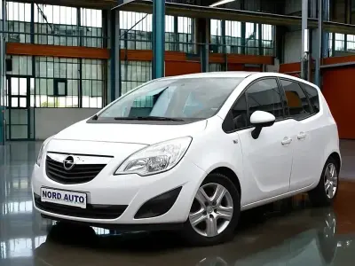 Gebraucht Opel Meriva Edition 101 PS (74 kW) 2010 Weiß Van / Kleinbus