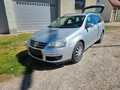 Usata VW Golf VI 105 CV (77 kW) 2009 Argento Utilitaria