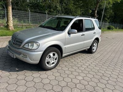 Mercedes ML270