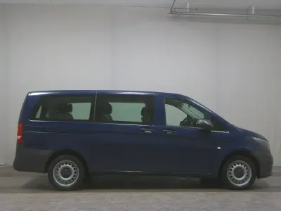 Second-hand Mercedes Vito 136 CP (100 kW) 2020 Albastru Van