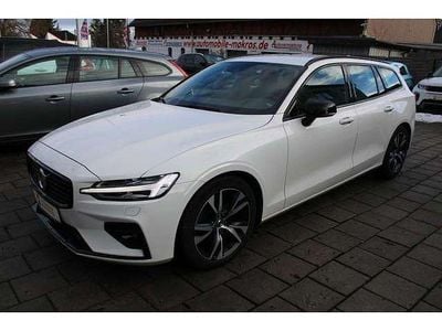 Gebraucht Volvo V60 Plus 197 PS (144 kW) 2021 Icewhite Kombi