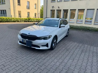 Gebraucht BMW 318 150 PS (110 kW) 2021 Weiß Kombi