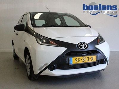 Usata Toyota Aygo 69 CV (50 kW) 2018 Bianco Utilitaria