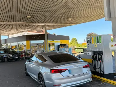 Gebraucht Audi A5 Sportback 150 PS (110 kW) 2019 Grau Kleinwagen