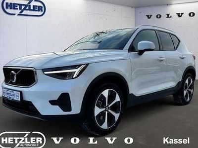 Neu Volvo XC40 Core 163 PS (119 kW) 2026 Weiß SUV