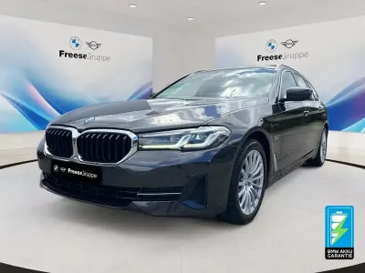 Gebraucht BMW 530e iPerformance 184 PS (135 kW) 2022 Grau Limousine