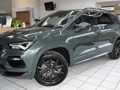 Neu Cupra Ateca 150 PS (110 kW) 2026 Grün SUV
