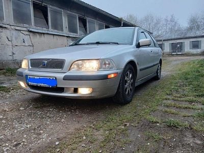 Gebraucht Volvo V40 102 PS (75 kW) 2001 Silber Kombi