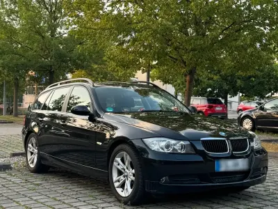 Gebraucht BMW 318 130 PS (95 kW) 2006 Schwarz Kombi